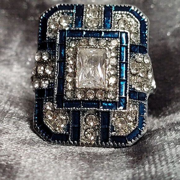 Luxury Big Square Art Deco Zircon Ring - Picture 4 of 5